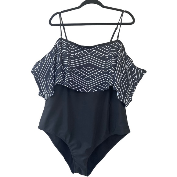 New Plus Size Ruffle Off Shoulder Swimsuit - Picture 6 of 6